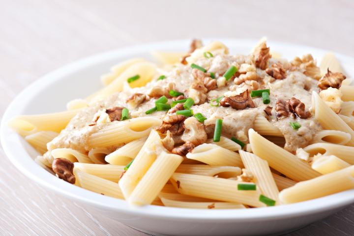 Penne snidlinges sajtszósszal